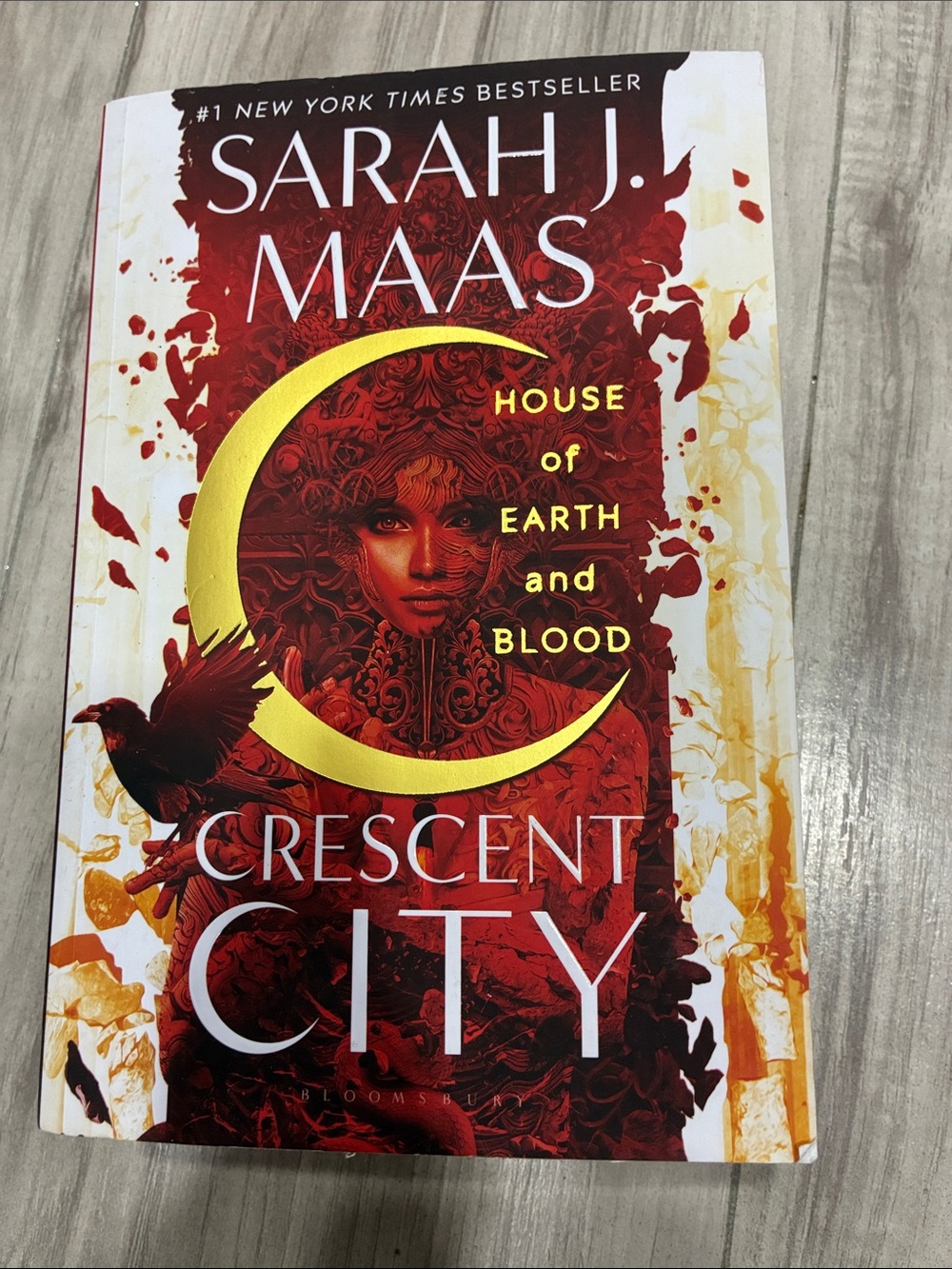 Crescent City: House of Earth and Blood — Red & Gold Cover